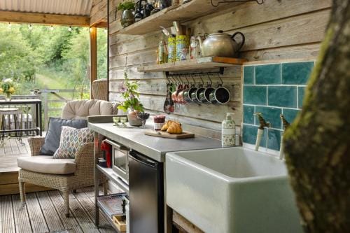 The Hut at Rawsons Lodge in England