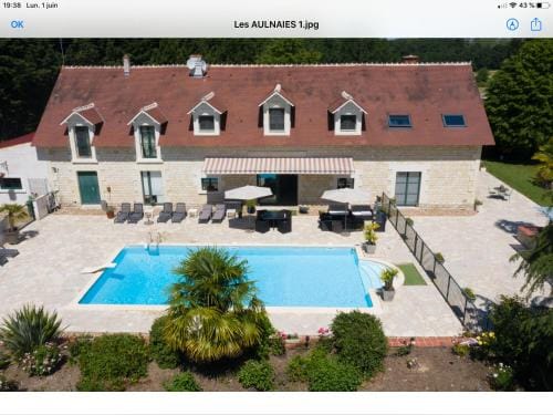 Les Aulnaies - B&B Hotel in Centre-Val de Loire