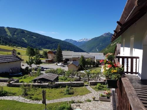 La Girandole Chambre d'hotes et Location d'appartement Hotel in Piedmont