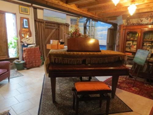 Le Chant Des Fees Hotel in Normandy