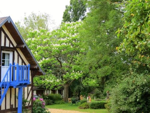 Le Chant Des Fees Hotel in Normandy