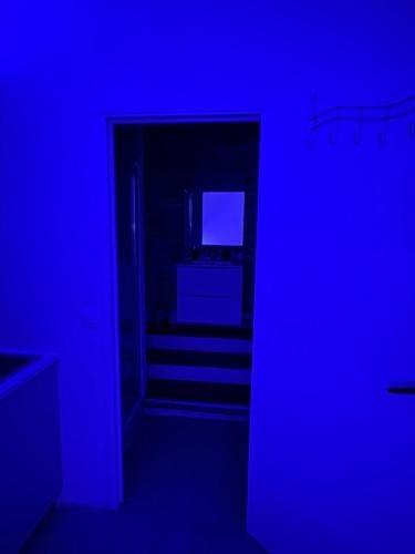 Love room Hotel in Drancy