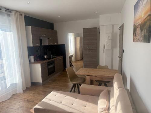Appart Hotel la roseraie Hotel in Mulhouse