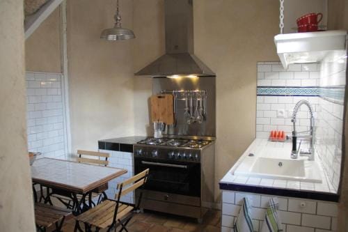 l'Atelier de Saint-Just Hotel in Lyon