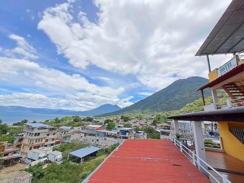 Hotel PENELEU Hotel in Sololá Department