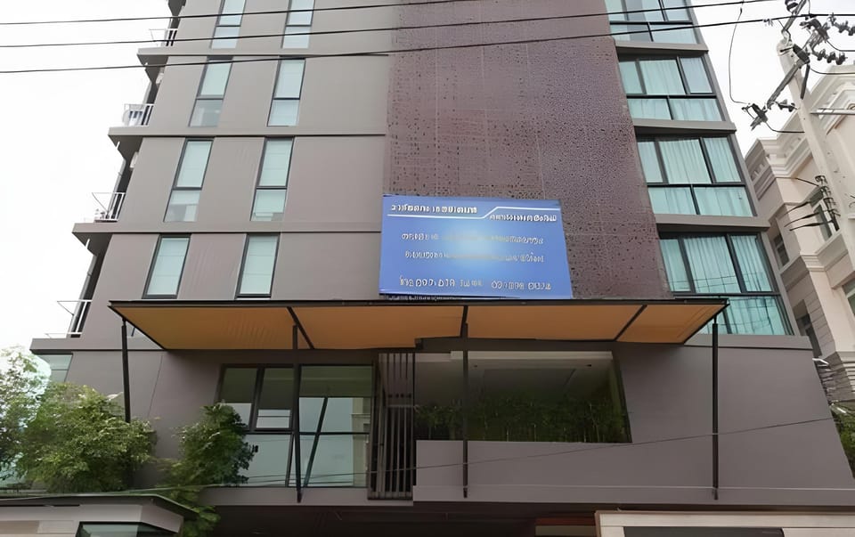 Varrzon Residence Apartment hotel in Bangkok