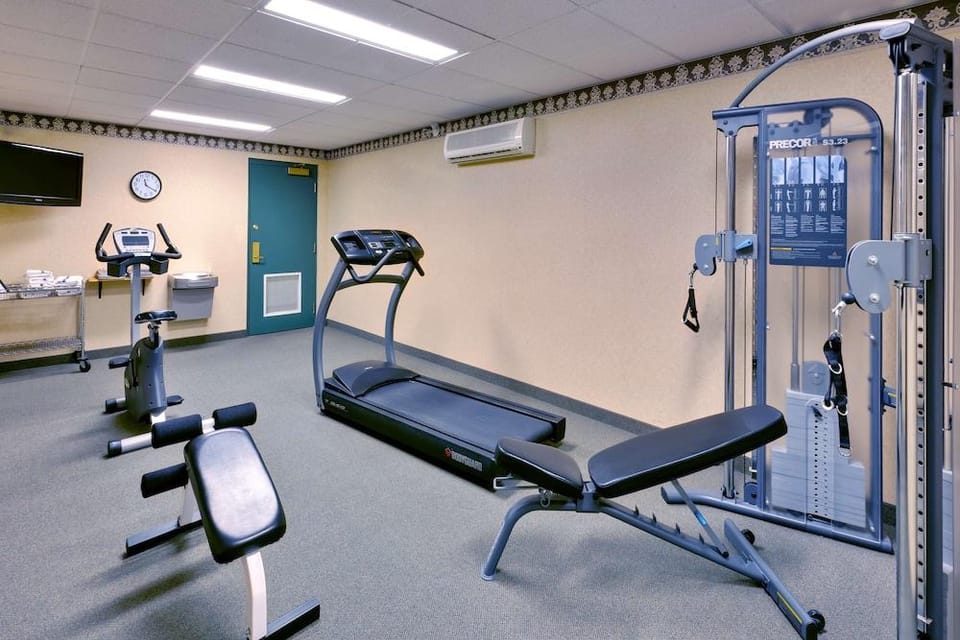 Staywell Inn & Suites Hotel in London