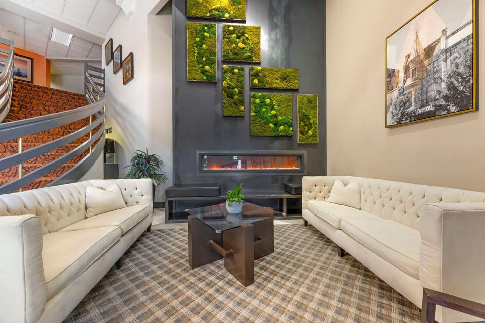 Best Western Plus Mill Creek Inn Hotel in Salem