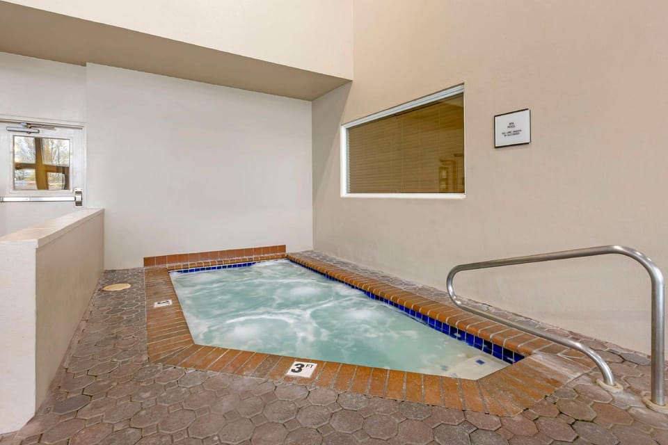 Best Western Plus Mill Creek Inn Hotel in Salem