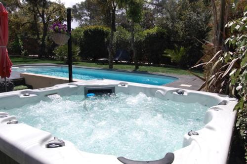 Le Clos des Barelles Hotel in Six-Fours-les-Plages