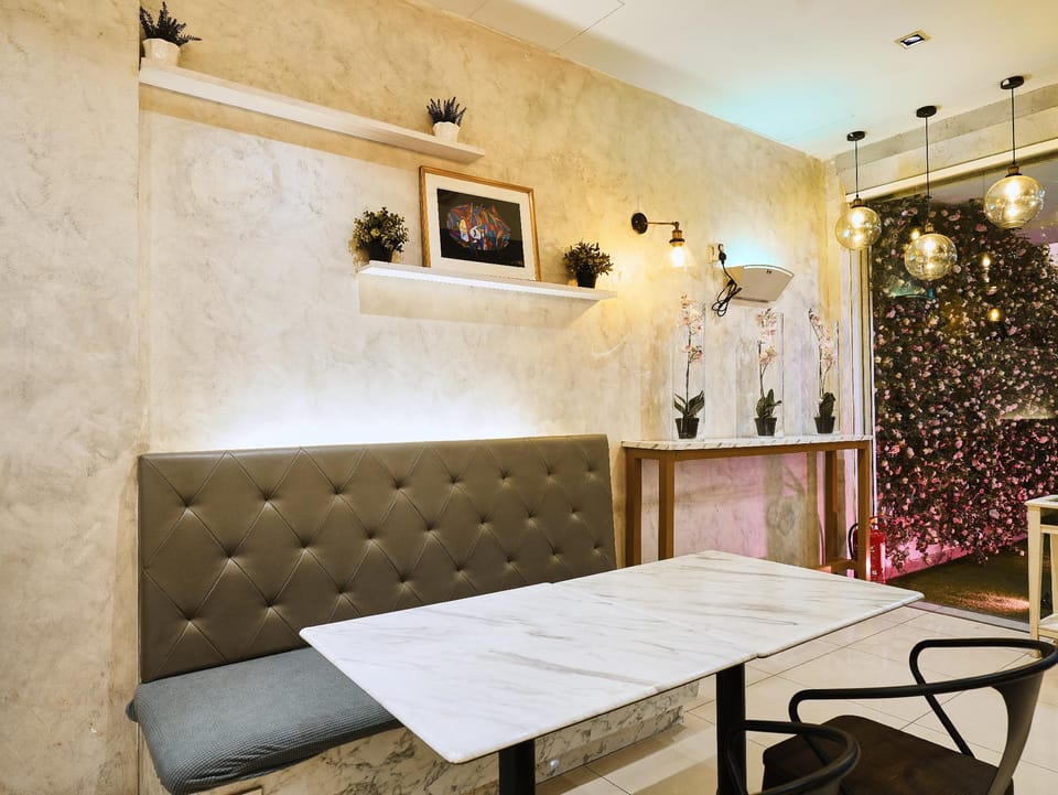 Coffee shop