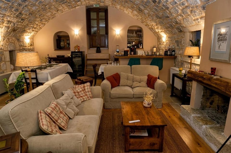 Archontiko Leontari Hotel in Peloponnese Region