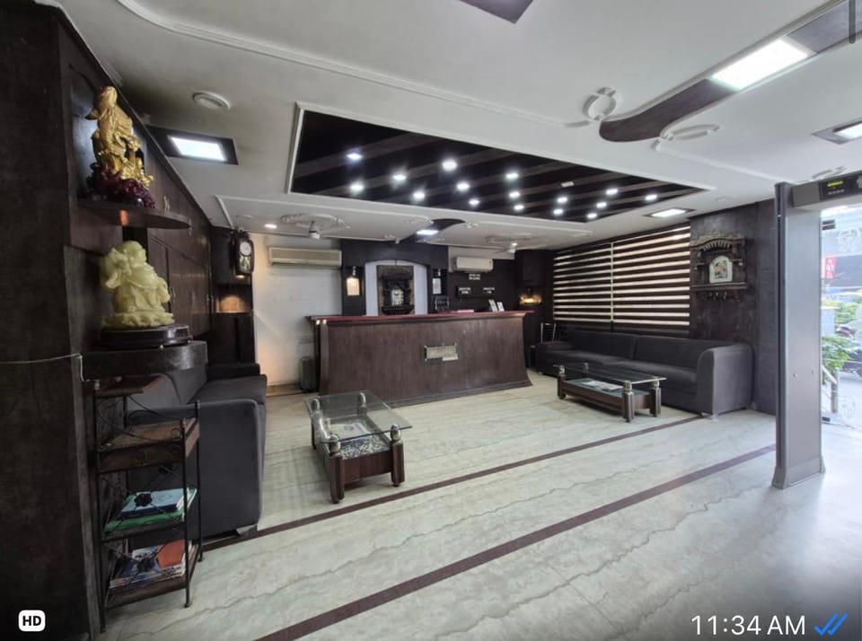 Hotel Diamond Inn-Near Delhi Airport Hotel in New Delhi