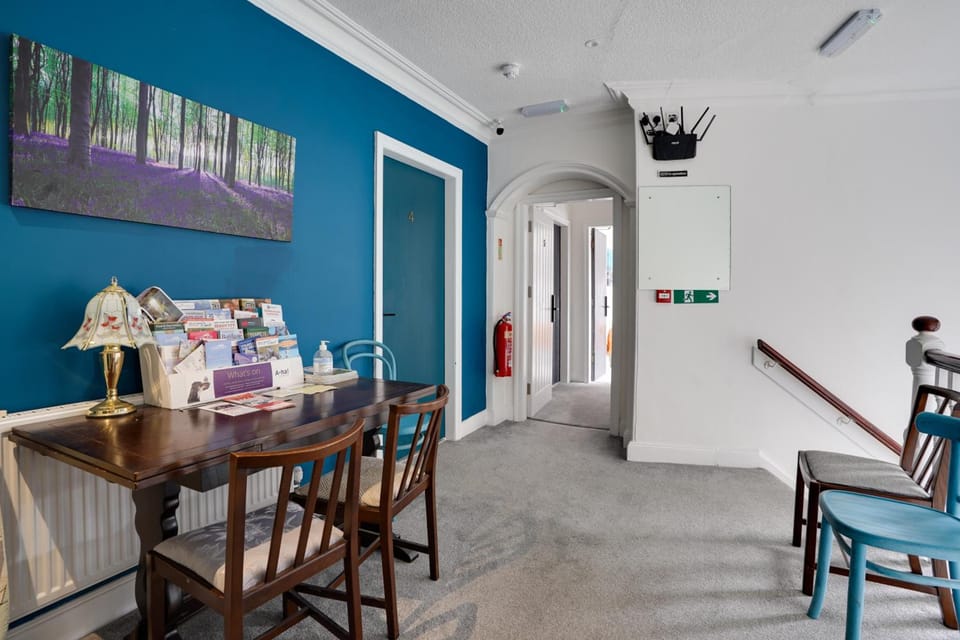 Homesly Guest Rooms - Self Check-in Hotel in Berwick -upon Tweed Bridge