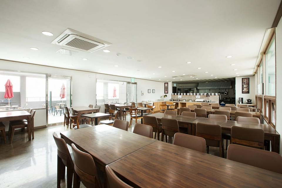 Coffee shop