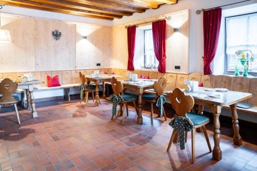 Stauders Zimmer und Ferienwohnungen Hotel in Innsbruck