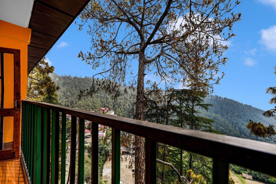 Collection O Kanlog Near ISBT Shimla Hotel in Shimla