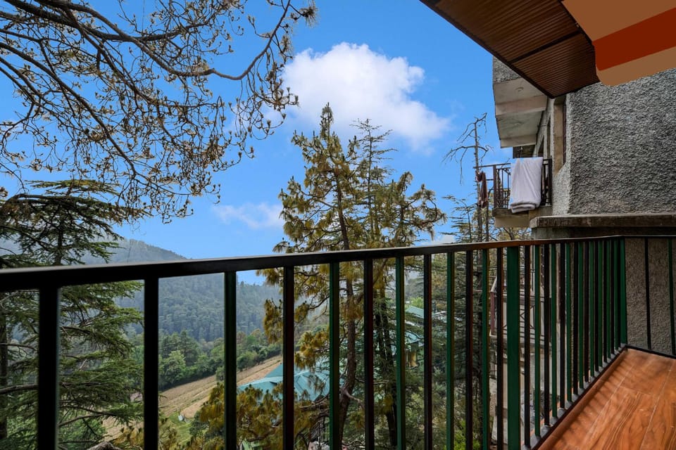 Collection O Kanlog Near ISBT Shimla Hotel in Shimla