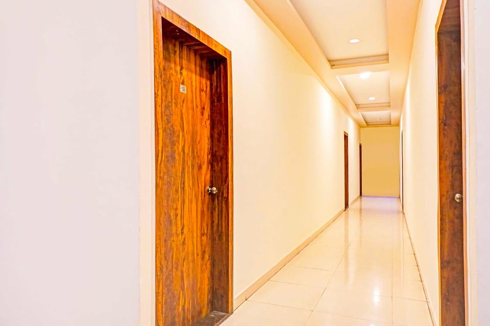Collection O Hadapsar Hotel in Pune