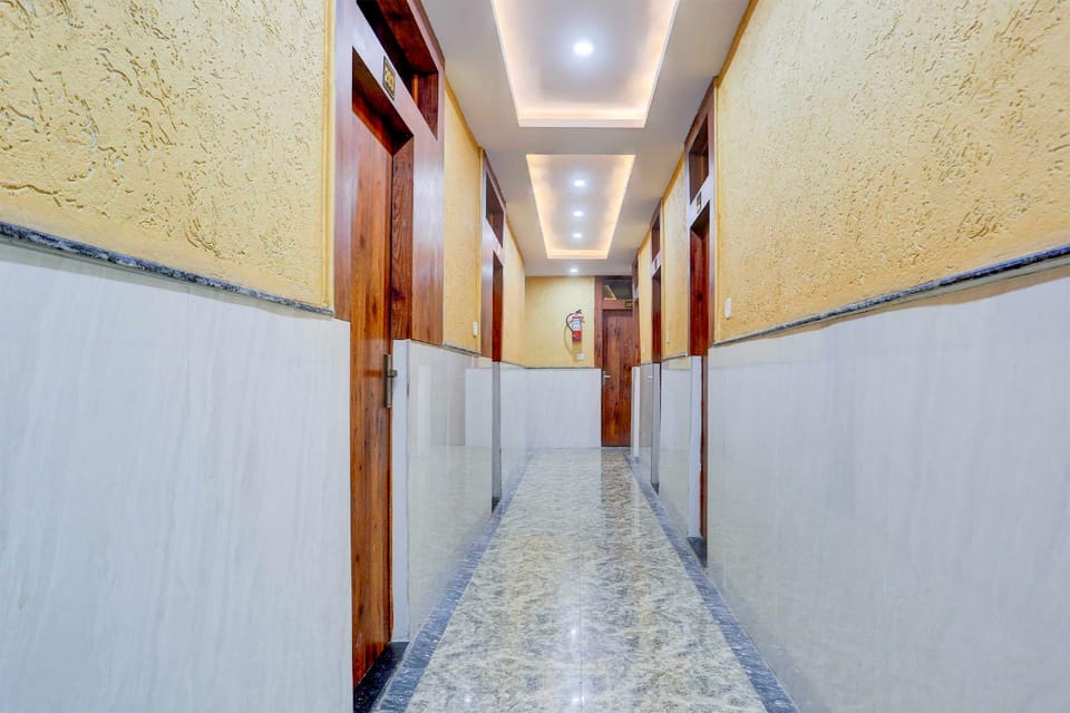 Collection O Mall Road Gwalior Hotel in India