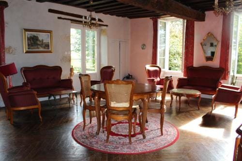 Les Indrins Hotel in Centre-Val de Loire