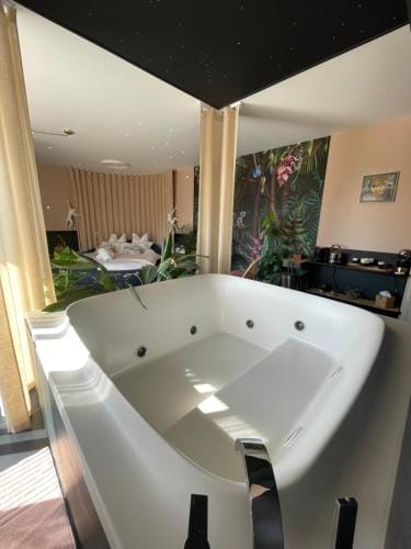 Maison Florence Ivakno Hotel in Provence-Alpes-Côte d'Azur