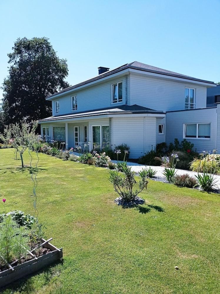 Le Clos Louisiane Hotel in Bayeux