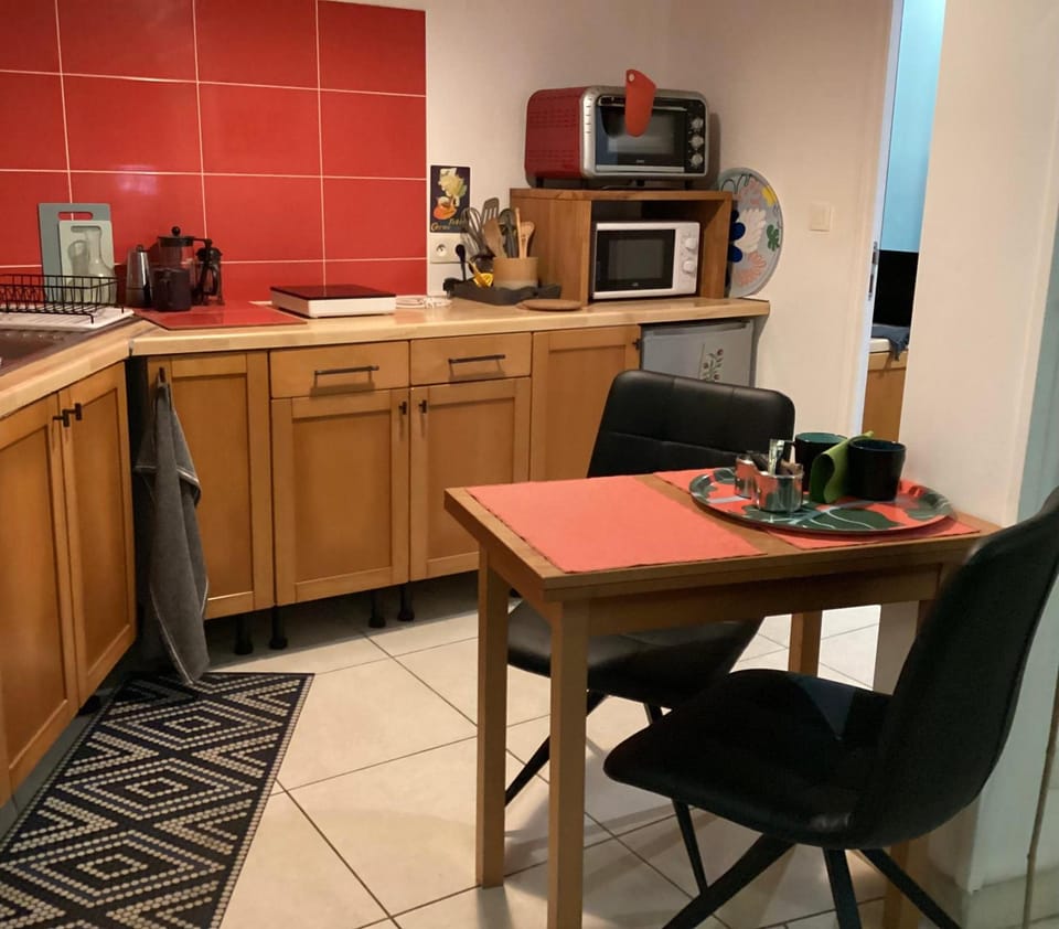 Maisonnette Nantes Hotel in Saint-Herblain
