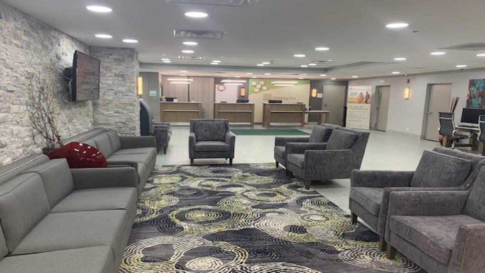 Holiday Inn & Suites Chicago North Shore (Skokie) Hotel in Lincolnwood