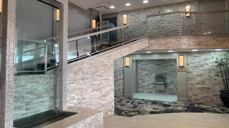 Holiday Inn & Suites Chicago North Shore (Skokie) Hotel in Lincolnwood