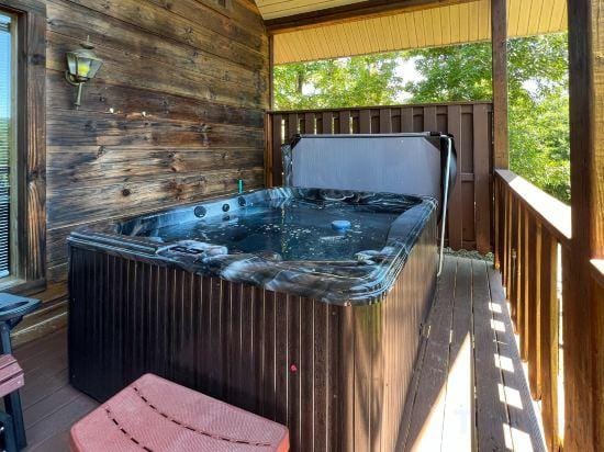 An Indian Dream Cabin Hotel in Pigeon Forge