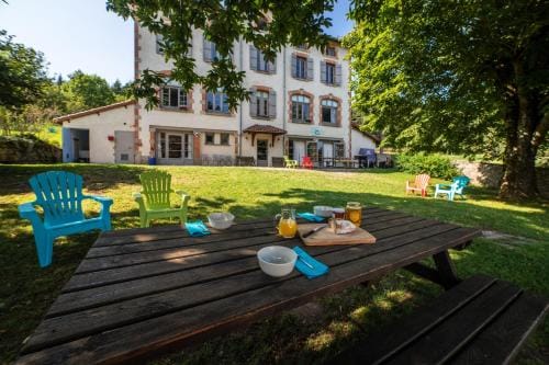 GITE DES 3 ETANGS Hotel in Auvergne-Rhône-Alpes