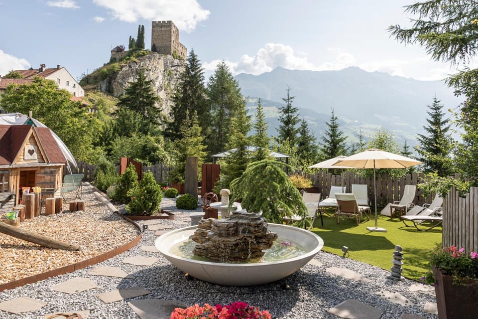 LAUDEGGHOF Ladis Hotel in Trentino-South Tyrol
