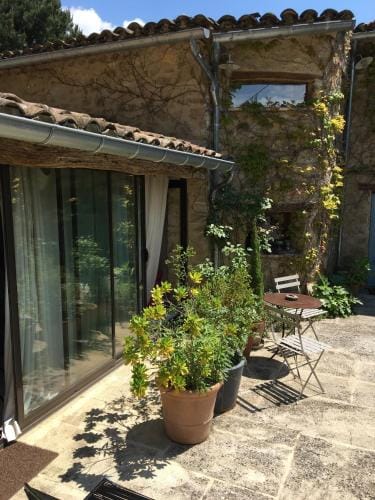 B&B Contemporain Le Jardin Hotel in Provence-Alpes-Côte d'Azur