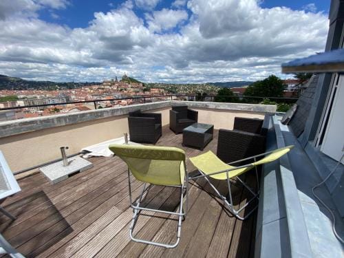 Demeure des Dentelles avec PARKING GRATUIT Hotel in Auvergne-Rhône-Alpes