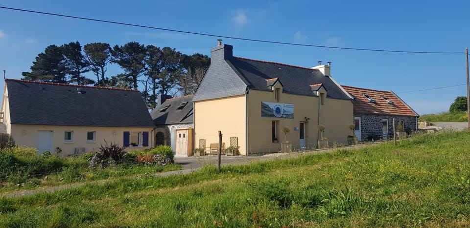 Ile o des capucins Hotel in Finistere