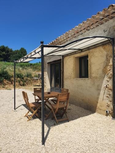 Bastide Bellugue Maison d'hotes reseau Bienvenue a La Ferme a 3 minutes de Lourmarin Hotel in Provence-Alpes-Côte d'Azur