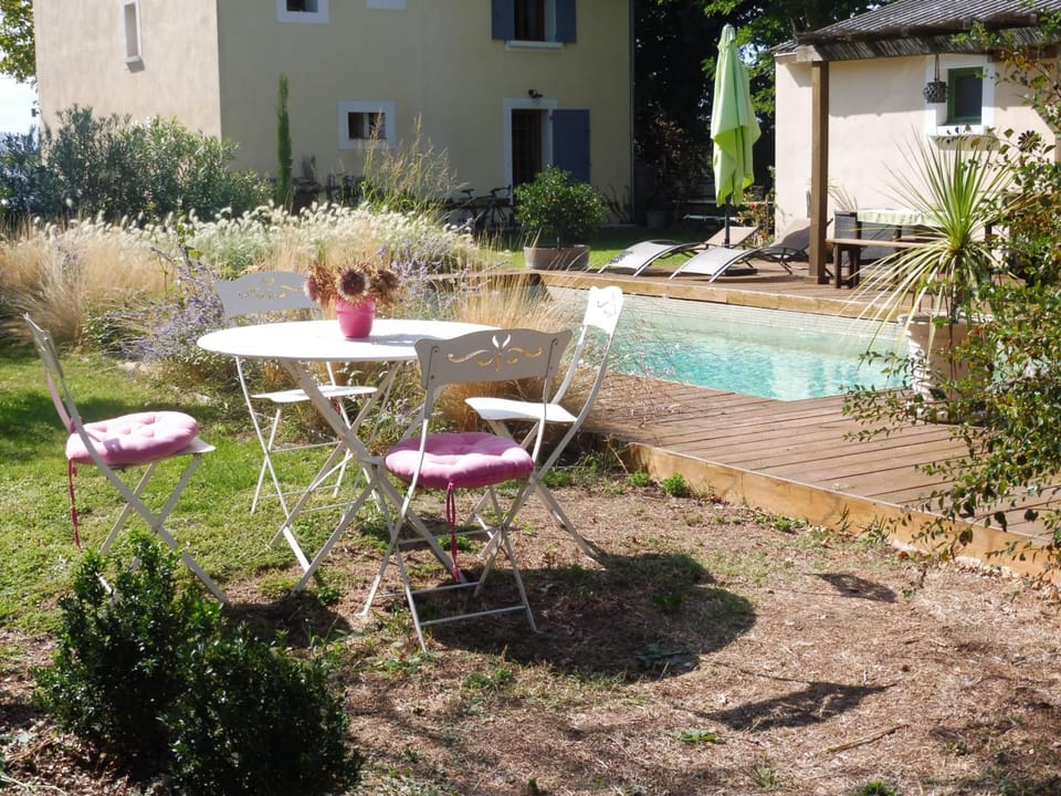 Mas des Rabasses Hotel in Le Pontet