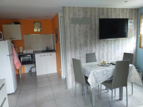 Le Relais De La Chaussee Hotel in Normandy