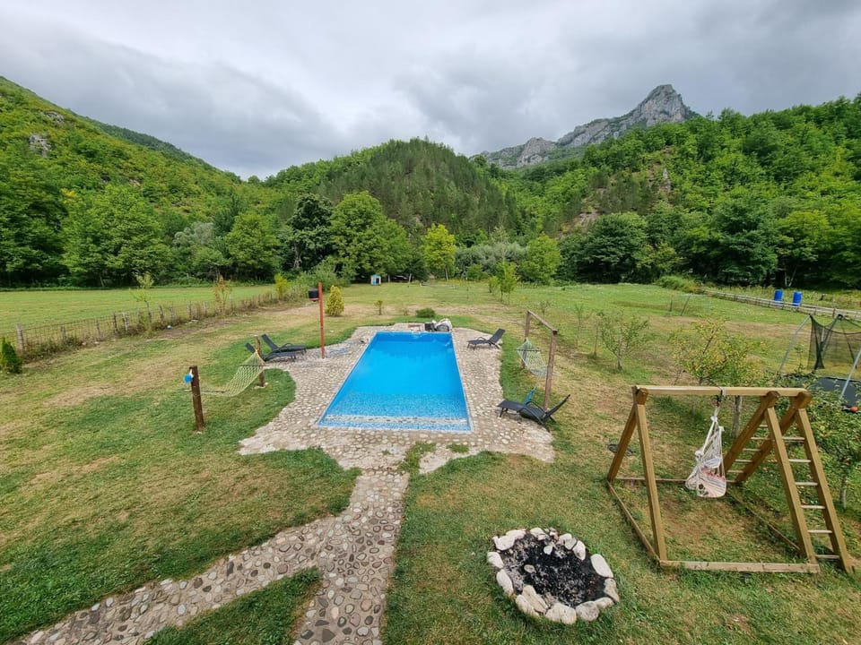 Exo Log Cottage Resort in Federation of Bosnia and Herzegovina