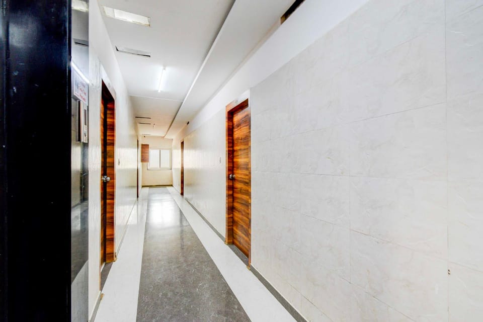 Collection O Yadagiri Gutta Hotel in Telangana