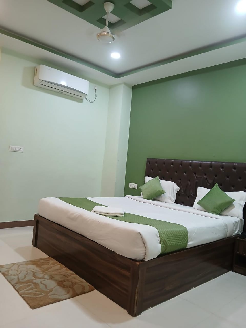 Hotel Mahaveer Paradise Bilaspur Hotel in India