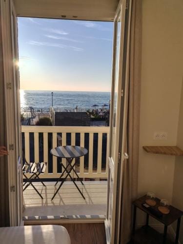 Etretat SEA VIEW chambres vue mer Hotel in Étretat