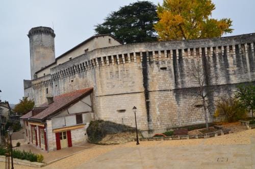 Hostellerie le Donjon Hotel in Auvergne-Rhône-Alpes
