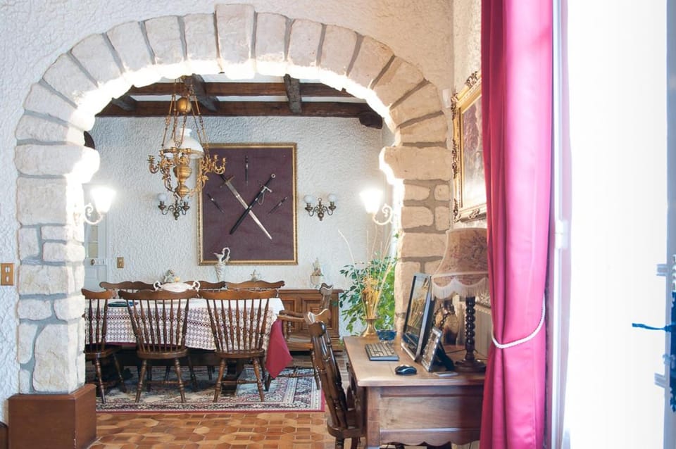 Maison Lalongere Hotel in Île-de-France