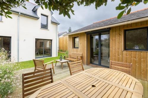 Villa Les Charmettes Hotel in Dinard