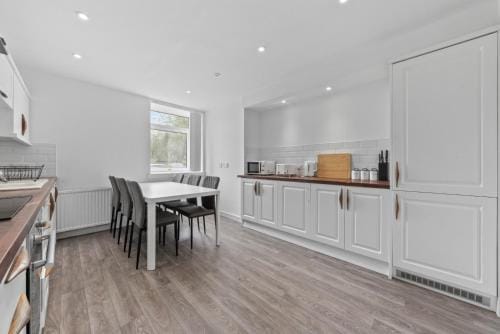 Modern Bannockburn Guest House - Ensuite Rooms Only Hotel in Scotland
