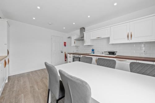 Modern Bannockburn Guest House - Ensuite Rooms Only Hotel in Scotland
