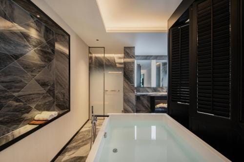 Non Hills Hotel in Hangzhou