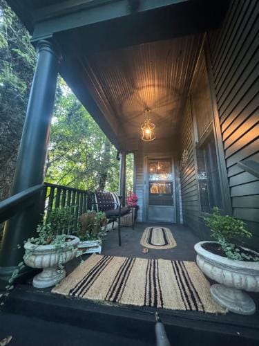 J and M on Capital Boutique Guesthouse Hotel in Frankfort